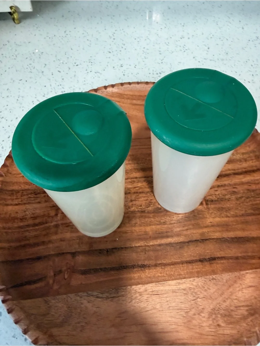 Set of 2 Vintage Tupperware Salt & Pepper Shakers Green Pop Up Tops